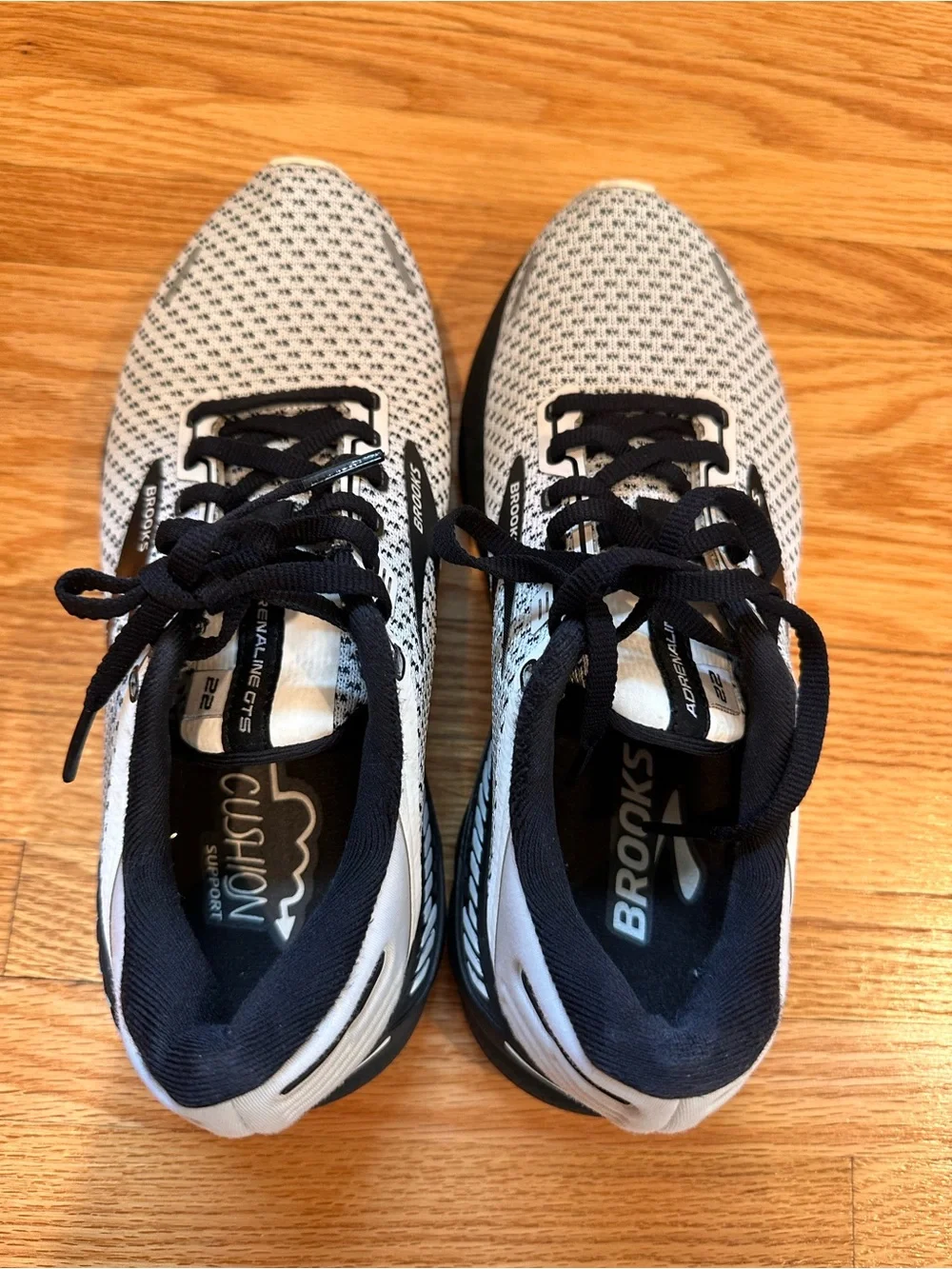 Brooks women Athletic Running Shoes - White & Black